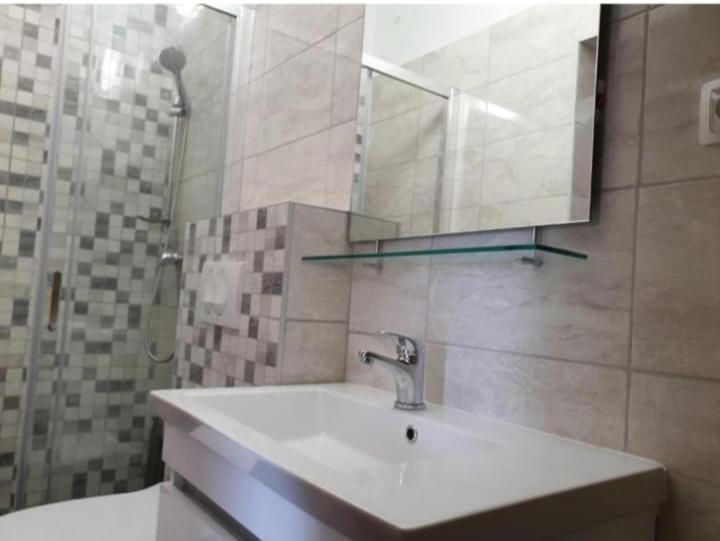 Apartmanibeta Stara Novalja Esterno foto