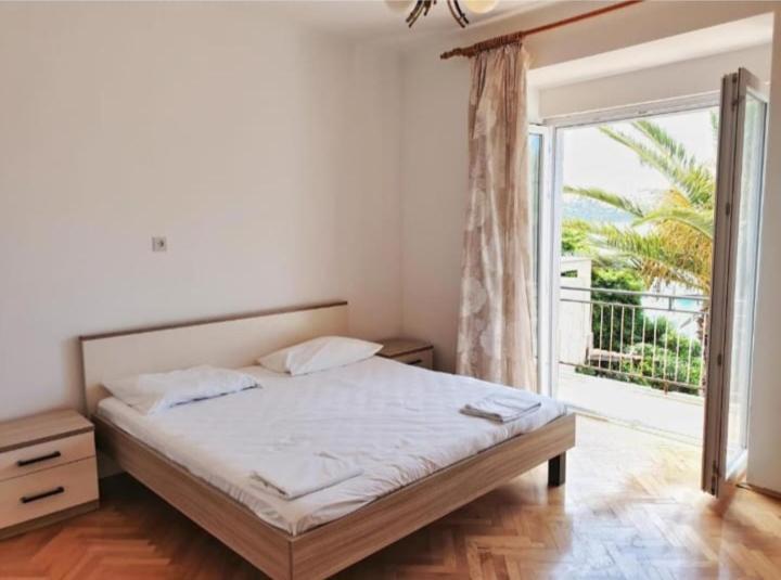 Apartmanibeta Stara Novalja Esterno foto